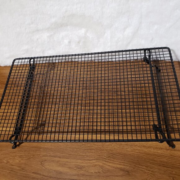 Pampered Chef  Stackable Cooling Rack Black   10" x 18" - Picture 2 of 5